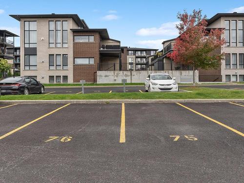 Stationnement - 8-260 Rue Anne-Hébert, Saint-Basile-Le-Grand, QC - Outdoor