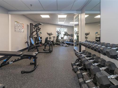 307-1085 Tillicum Rd, Esquimalt, BC - Indoor Photo Showing Gym Room