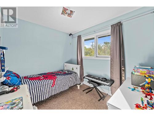 1706 Clifford Avenue, Kamloops, BC - Indoor Photo Showing Bedroom