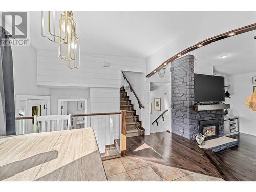 1706 Clifford Avenue, Kamloops, BC - Indoor Photo Showing Bedroom With Fireplace