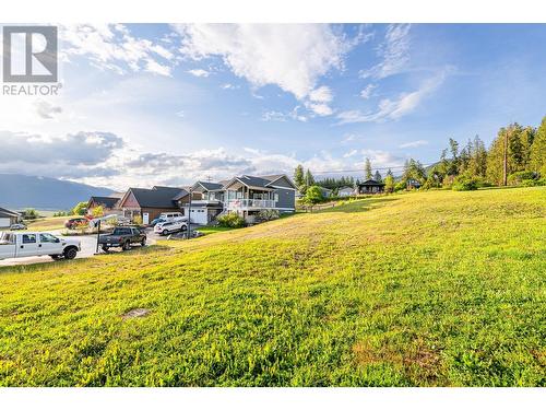 1016 Purcell Crescent, Creston, BC 