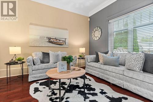 159 Albert Street, Cobourg, ON - Indoor Photo Showing Living Room