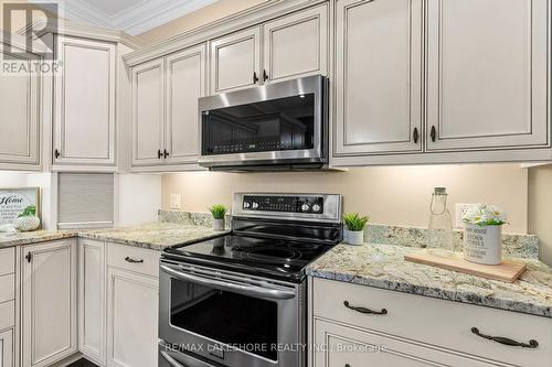 159 Albert Street, Cobourg, ON - Indoor Photo Showing Kitchen With Upgraded Kitchen