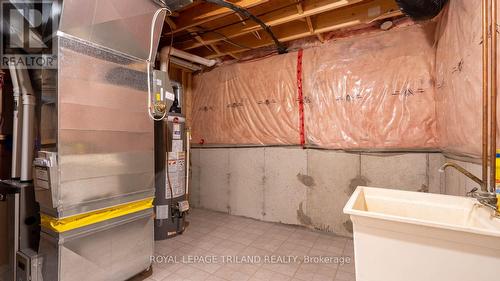 1174 Aintree Road, London, ON - Indoor Photo Showing Basement