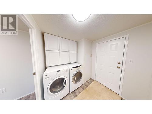 23 654 North Fraser Drive, Quesnel, BC - Indoor Photo Showing Laundry Room