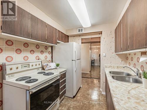 1204 - 61 Richview Road, Toronto, ON - Indoor Photo Showing Kitchen With Double Sink