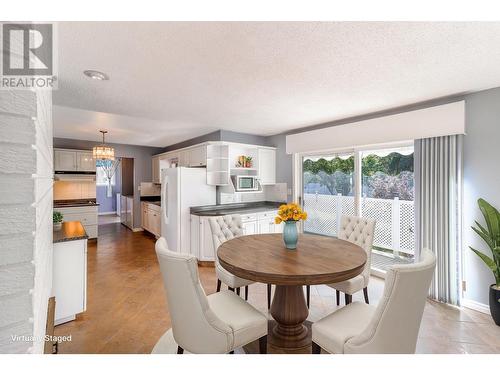 2813 2Nd  Street, Cranbrook, BC - Indoor Photo Showing Dining Room