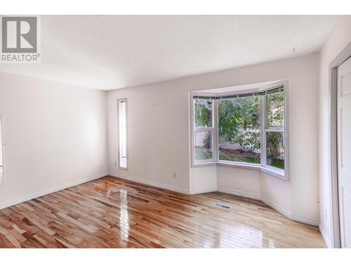 2813 2Nd  Street, Cranbrook, BC - Indoor Photo Showing Other Room