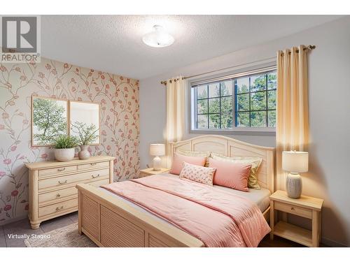 2813 2Nd  Street, Cranbrook, BC - Indoor Photo Showing Bedroom