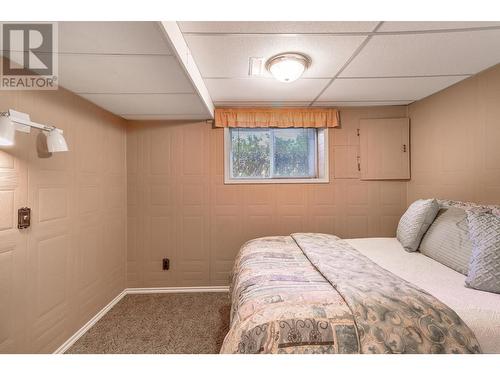 2813 2Nd  Street, Cranbrook, BC - Indoor Photo Showing Bedroom