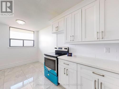 1714 - 100 Wingarden Court, Toronto, ON - Indoor Photo Showing Kitchen