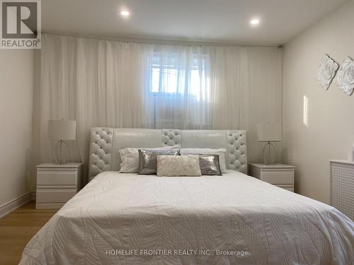 17 Bertram Street, Toronto, ON - Indoor Photo Showing Bedroom