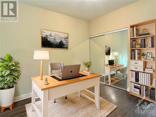 169 Fort York Boulevard Unit#706, Toronto, ON - Indoor Photo Showing Office