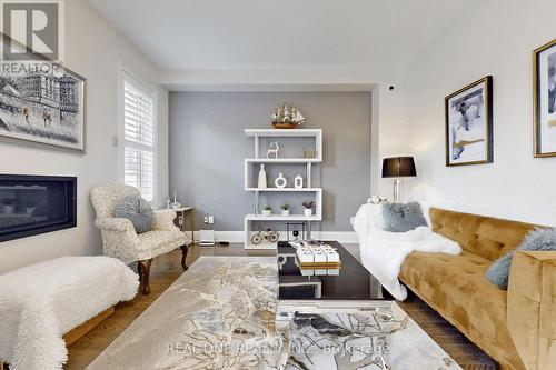 125 Joseph Hartman Crescent, Aurora, ON - Indoor Photo Showing Living Room With Fireplace