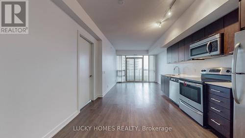 703 - 2212 Lake Shore Boulevard W, Toronto, ON - Indoor Photo Showing Kitchen