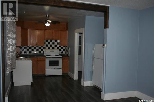 1836 Wallace Street, Regina, SK - Indoor Photo Showing Kitchen