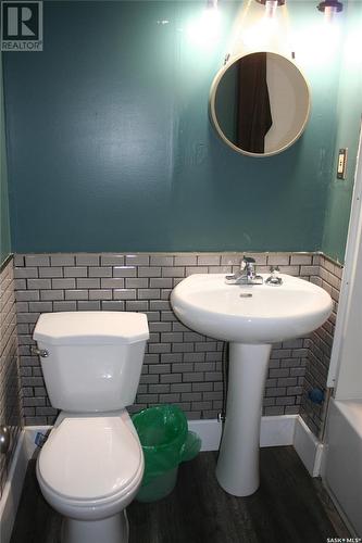 1836 Wallace Street, Regina, SK - Indoor Photo Showing Bathroom