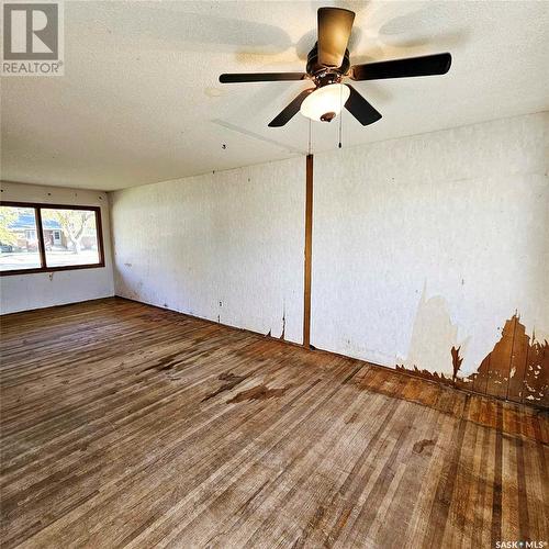 1123 Broadview Road, Esterhazy, SK - Indoor Photo Showing Other Room