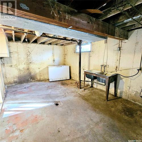 1123 Broadview Road, Esterhazy, SK - Indoor Photo Showing Basement