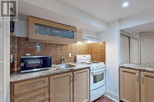 Bsmt - 88 Lawrence Avenue E, Toronto, ON - Indoor Photo Showing Kitchen