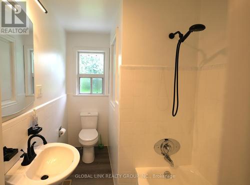 76 Muirhead Crescent, Richmond Hill, ON - Indoor Photo Showing Bathroom