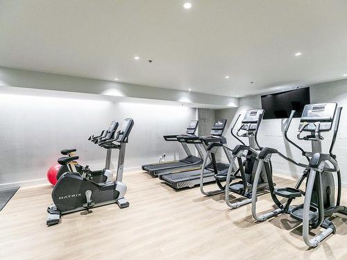 Exercise room - 545-2180 Rue Ste-Catherine E., Montréal (Ville-Marie), QC - Indoor Photo Showing Gym Room