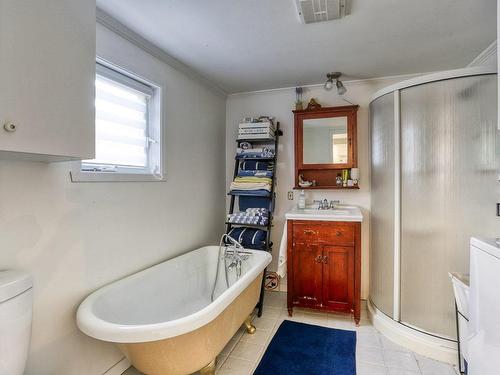 Bathroom - 5550 Av. Du Tour-Du-Lac, Shawinigan, QC - Indoor Photo Showing Bathroom