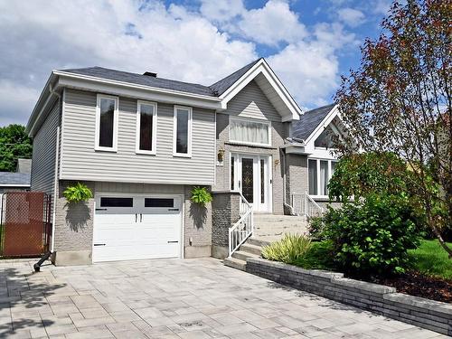 ExtÃ©rieur - 26 Rue De La Reine-Des-Prés, Notre-Dame-De-L'Île-Perrot, QC - Outdoor With Facade