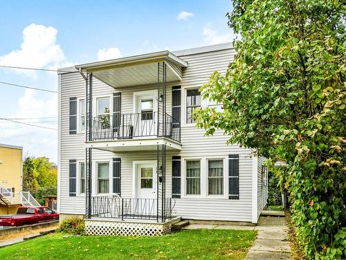 FaÃ§ade - 13  - 15 Rue Hall, Sherbrooke (Fleurimont), QC - Outdoor With Deck Patio Veranda