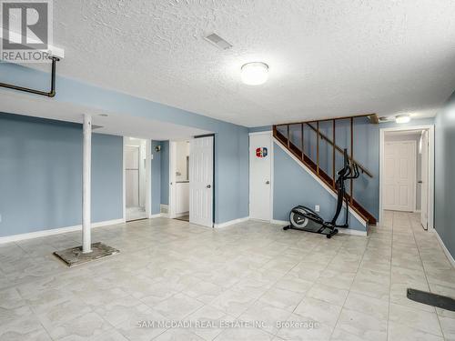 22 De Marco Boulevard, Toronto, ON - Indoor Photo Showing Other Room