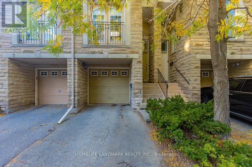 4 William Poole Way, Toronto, ON - Outdoor