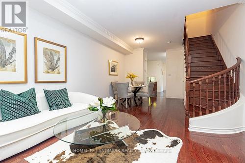 4 William Poole Way, Toronto, ON - Indoor Photo Showing Living Room