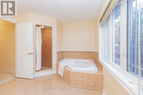 4 William Poole Way, Toronto, ON - Indoor Photo Showing Bathroom