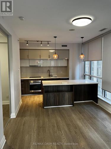 708 - 8 Mercer Street, Toronto, ON - Indoor Photo Showing Kitchen