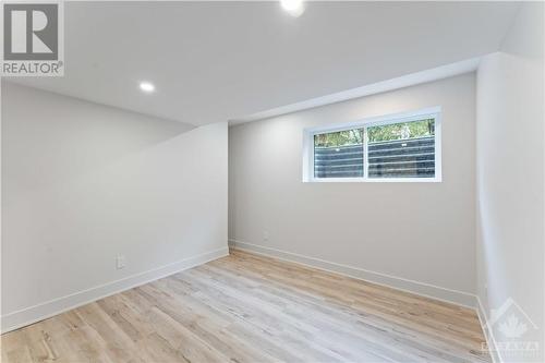 120 Glynn Avenue Unit#B, Ottawa, ON - Indoor Photo Showing Other Room