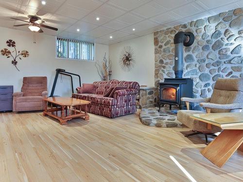 Family room - 231 Rue Therrien, Saint-Jean-Sur-Richelieu, QC - Indoor With Fireplace