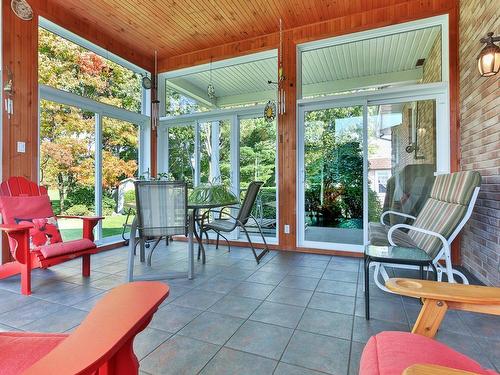 Solarium - 231 Rue Therrien, Saint-Jean-Sur-Richelieu, QC -  With Deck Patio Veranda With Exterior