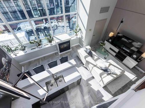 210-300 Manitoba St, Toronto, ON - 