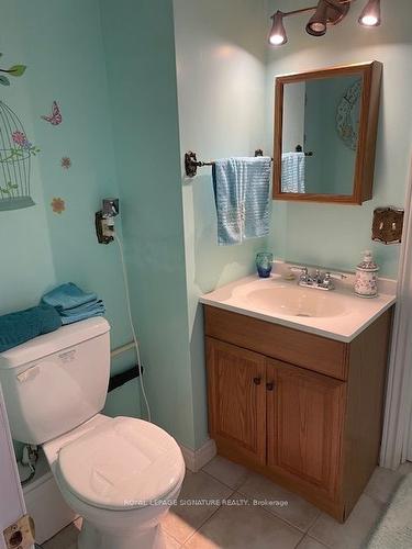 7 Chestnut St, Norfolk, ON - Indoor Photo Showing Bathroom