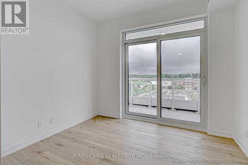 712 - 8 Beverley Glen Boulevard, Vaughan, ON - Indoor Photo Showing Other Room