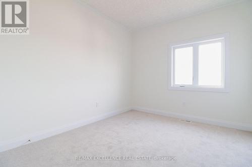 572 Balsam Poplar Street, Waterloo, ON - Indoor Photo Showing Other Room