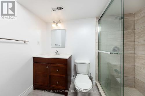 139 Maroon Drive, Richmond Hill, ON - Indoor Photo Showing Bathroom