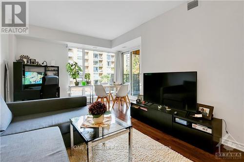 214 - 250 Lett Street, Ottawa, ON - Indoor Photo Showing Living Room