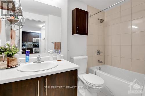 214 - 250 Lett Street, Ottawa, ON - Indoor Photo Showing Bathroom