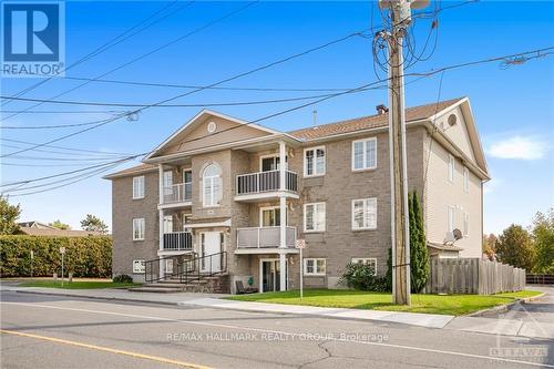 301 - 1005 Laurier Street, Clarence-Rockland, ON - Outdoor With Balcony With Facade