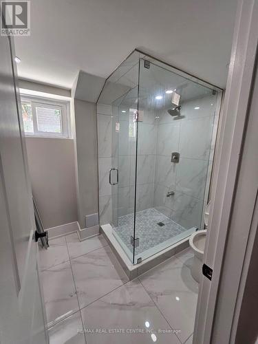 221 Acton Basement Apt Avenue, Toronto, ON - Indoor Photo Showing Bathroom