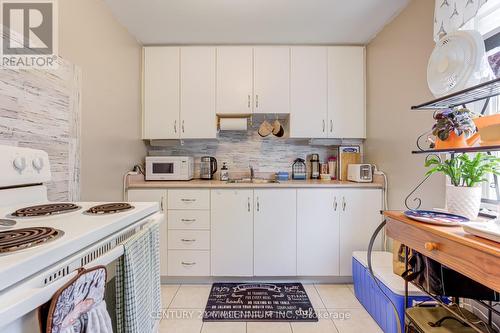 133 Mill Street, Brampton, ON - Indoor Photo Showing Kitchen