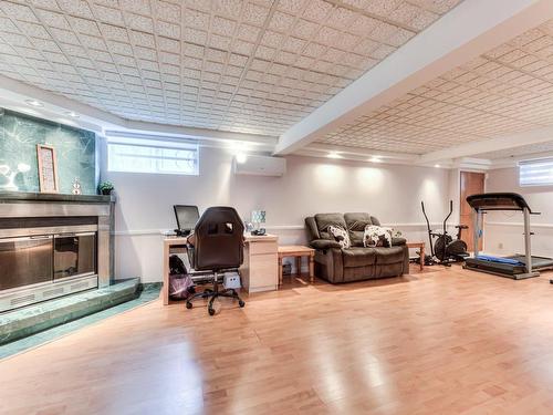 Family room - 284 Rue Janvier, Laval (Fabreville), QC - Indoor