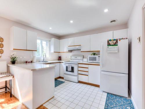 Kitchen - 284 Rue Janvier, Laval (Fabreville), QC - Indoor Photo Showing Kitchen