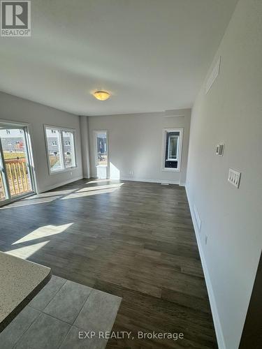 209 Wells Avenue, Fort Erie, ON - Indoor Photo Showing Other Room